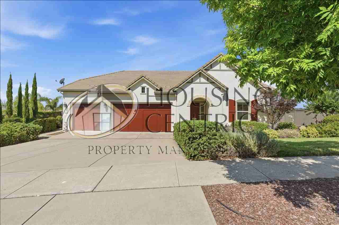 7242 Breaker Point Way - Photo 7 of 50