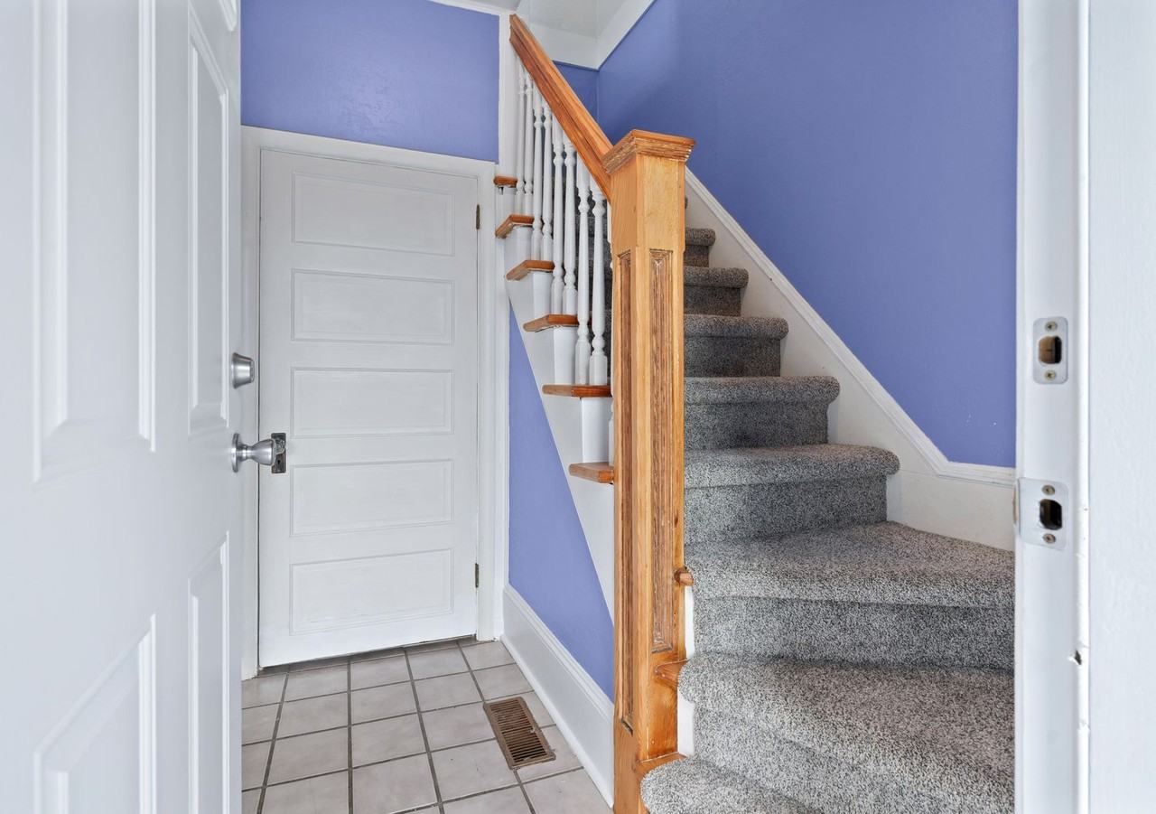 1242 8th St - Photo 2 of 24