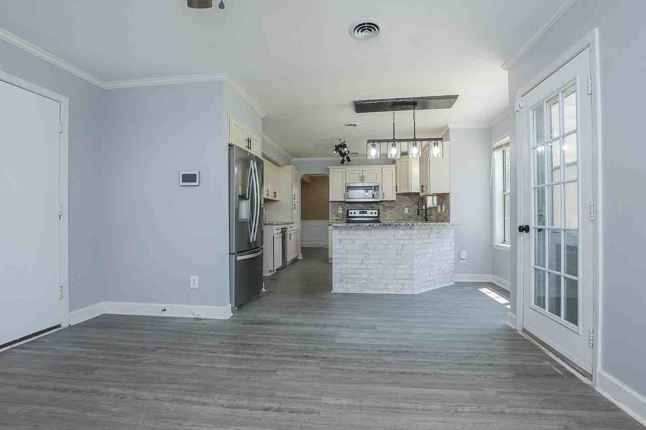 103 Ponderosa Dr - Photo 7 of 32