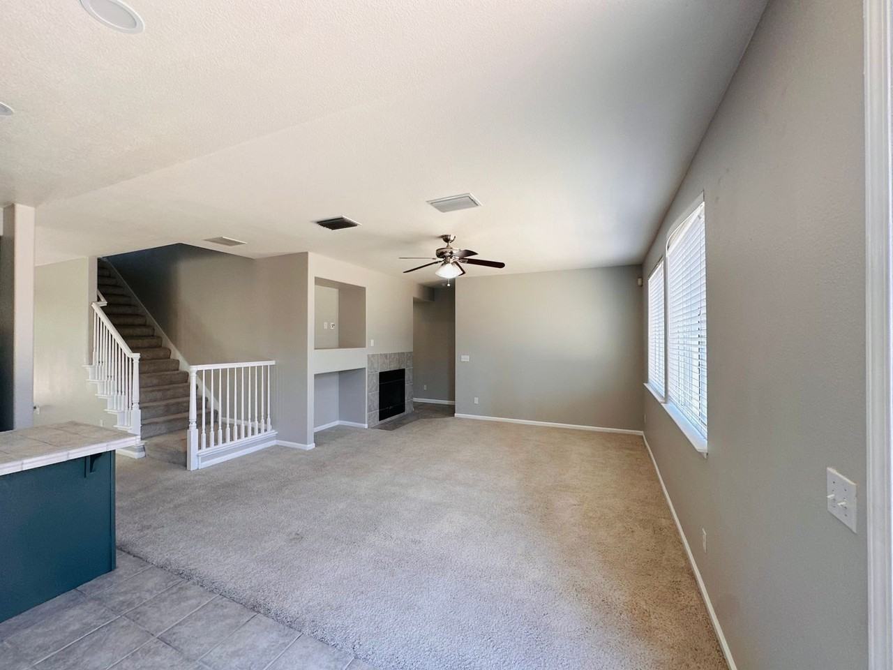 2403 Clemente Ln - Photo 5 of 47