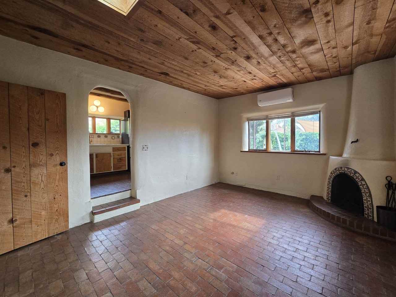 617 Don Felix St #A - Photo 3 of 25