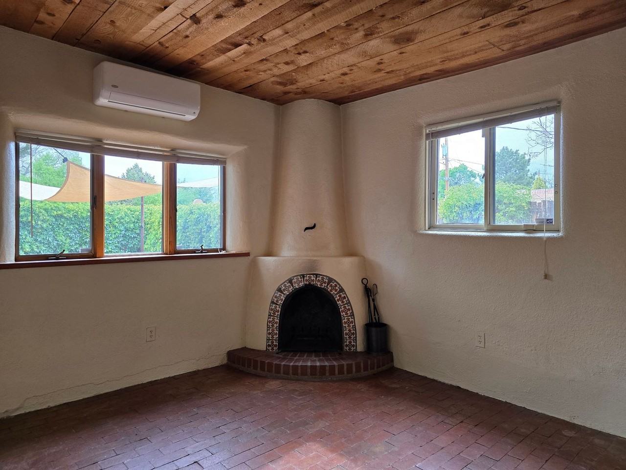 617 Don Felix St #A - Photo 5 of 25
