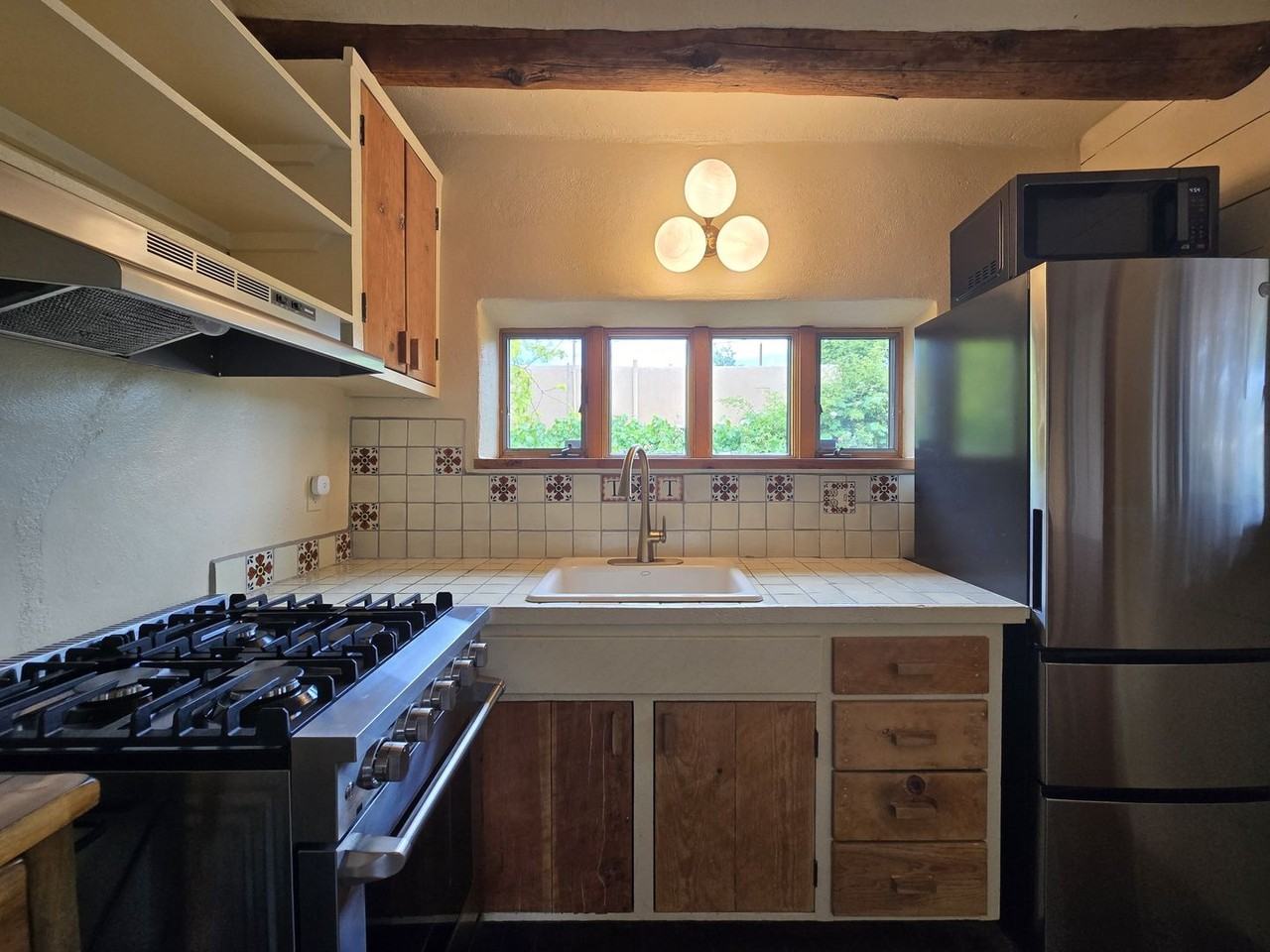 617 Don Felix St #A - Photo 7 of 25