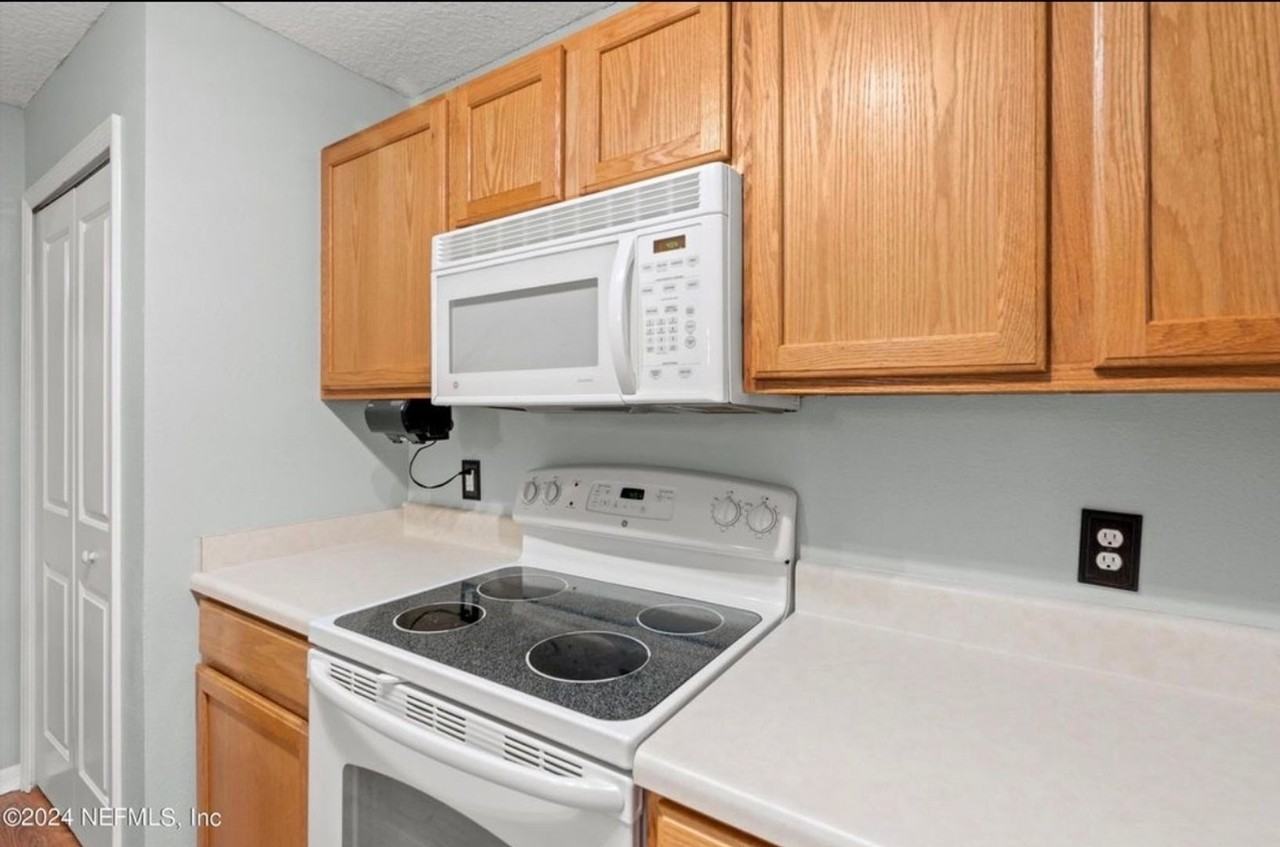 11565 Hickory Oak Dr - Photo 3 of 27