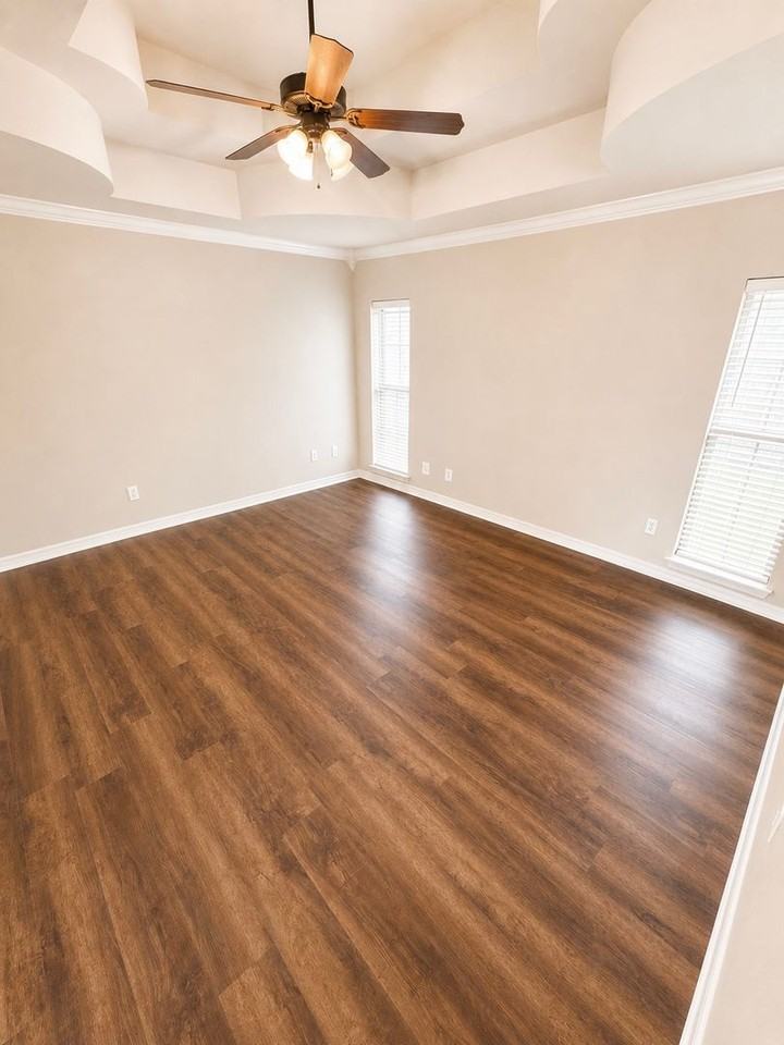 111 Fitzwilliam St - Photo 4 of 9