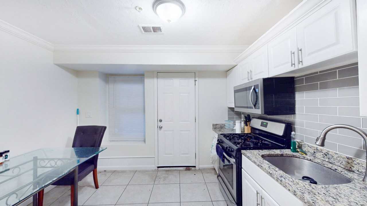714 Shawmut Ave - Photo 2 of 13
