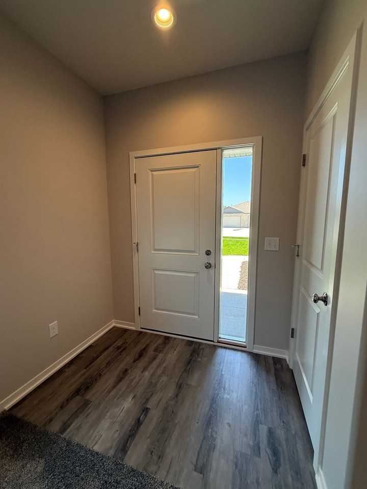 7007 Serpentine Dr - Photo 6 of 25