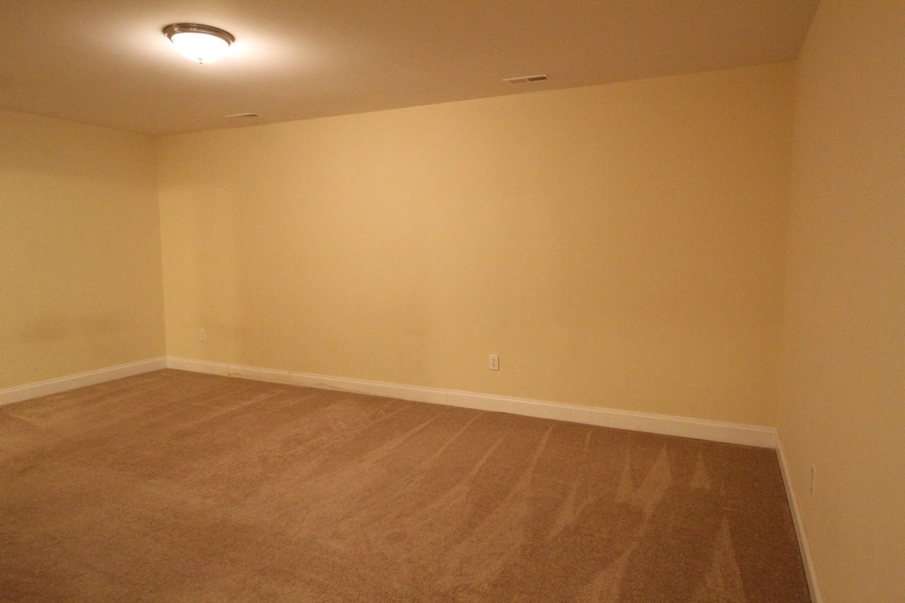 374 Tanzanite Dr - Photo 4 of 33