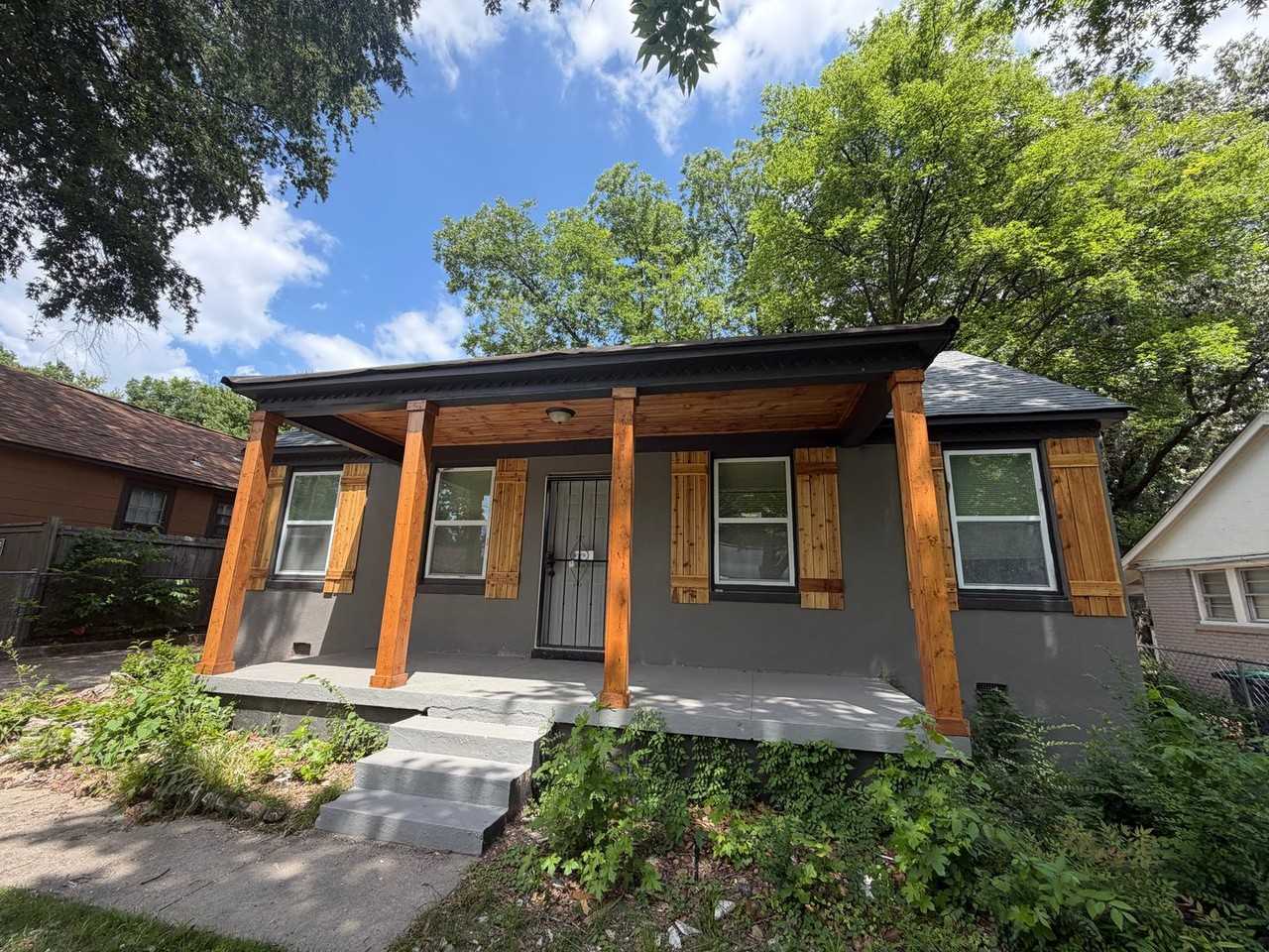 776 Kippley St - Photo 2 of 12