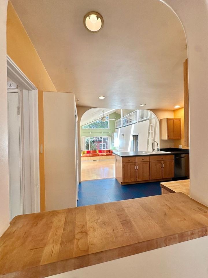 11 Hillview Ave - Photo 4 of 29