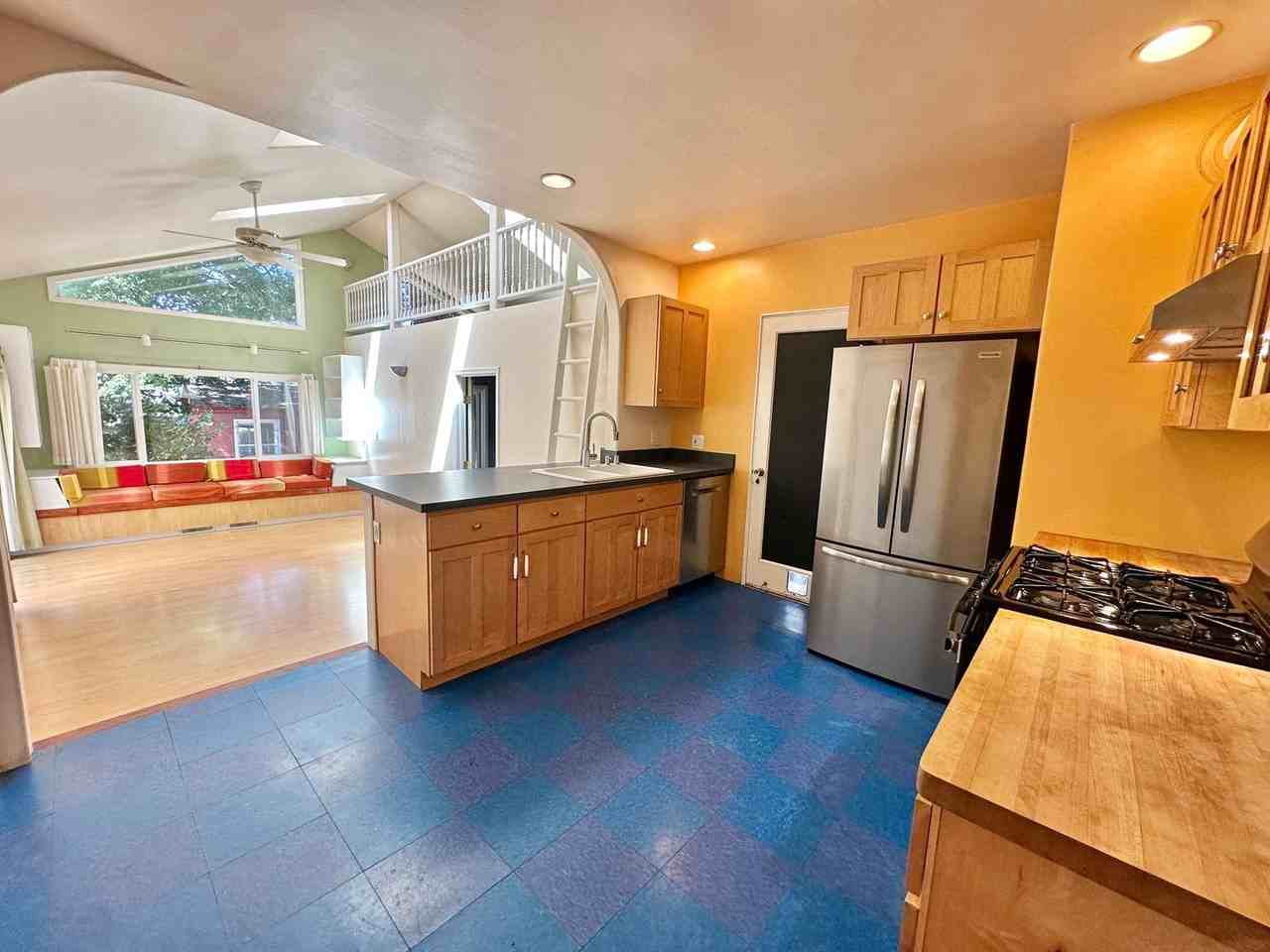 11 Hillview Ave - Photo 5 of 29