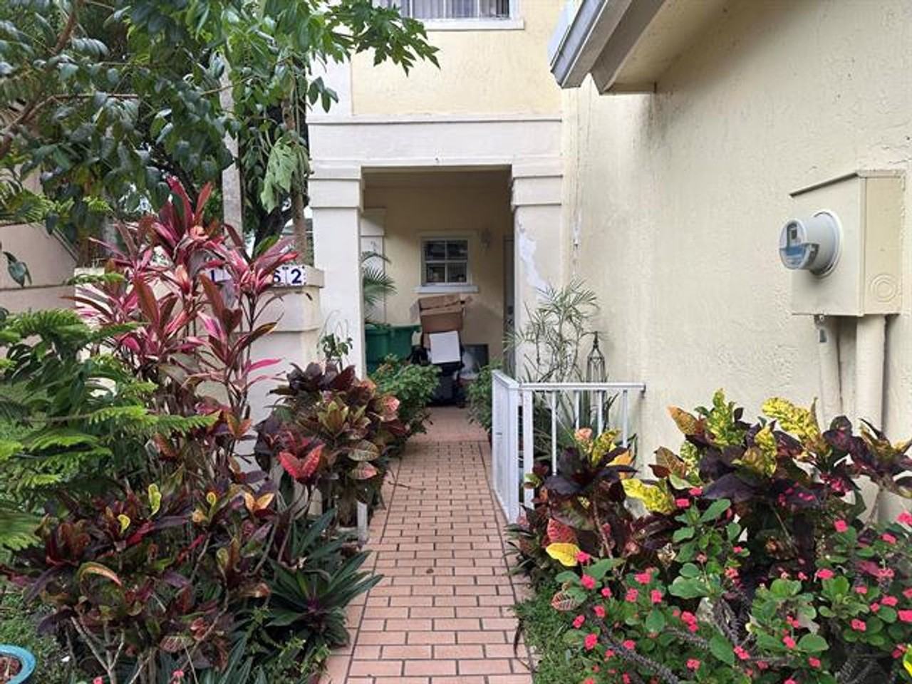 11862 Sw 98th Ter - Photo 3 of 18