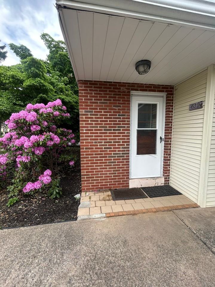 612 E Beaver Ave - Photo 2 of 27