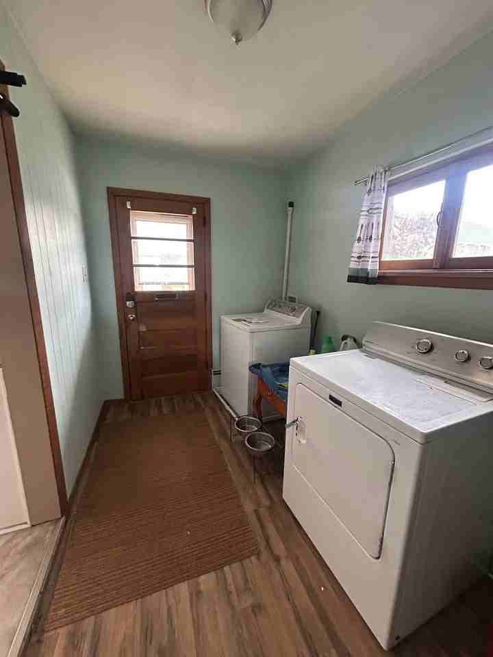 612 E Beaver Ave - Photo 4 of 27