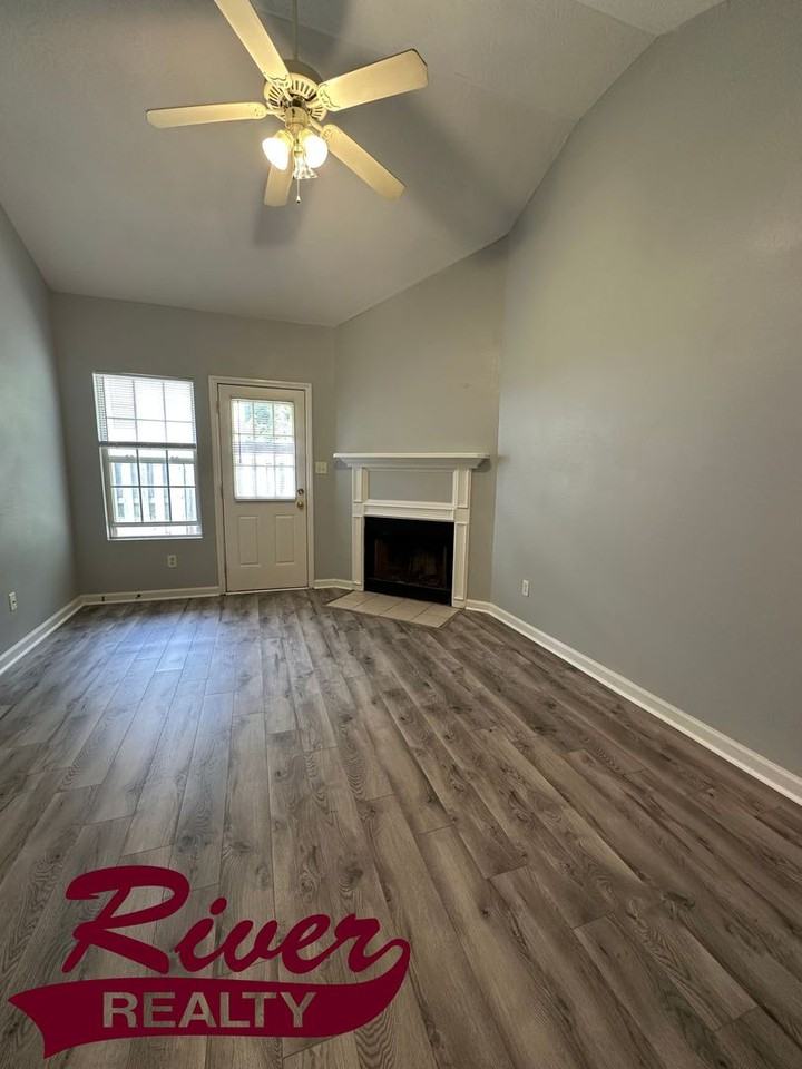 2025 Buckhaven Way - Photo 2 of 6