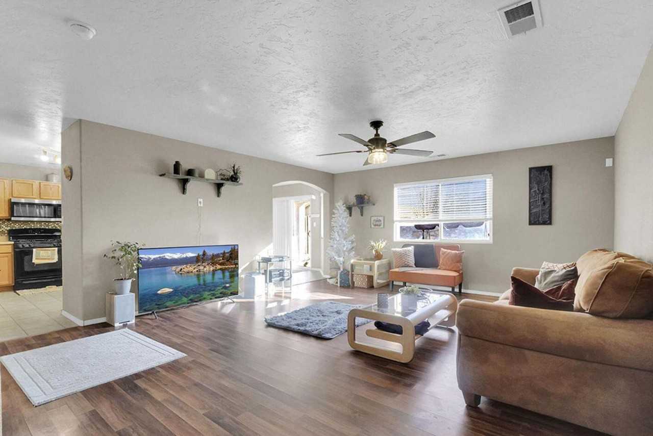 5004 Troybrook Rd - Photo 2 of 8