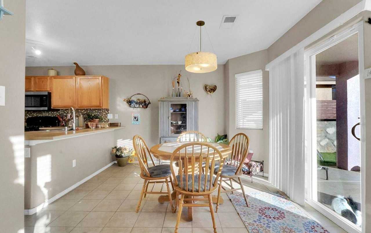 5004 Troybrook Rd - Photo 5 of 8