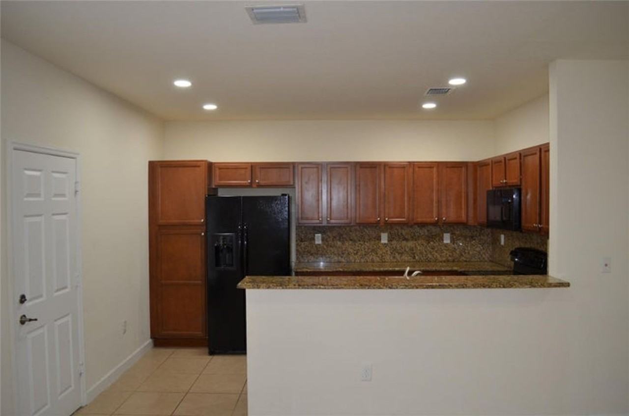 17093 Sw 93rd St - Photo 2 of 11