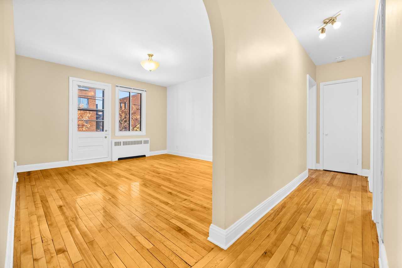 3841 Avenue Saint-Kevin — photo 1