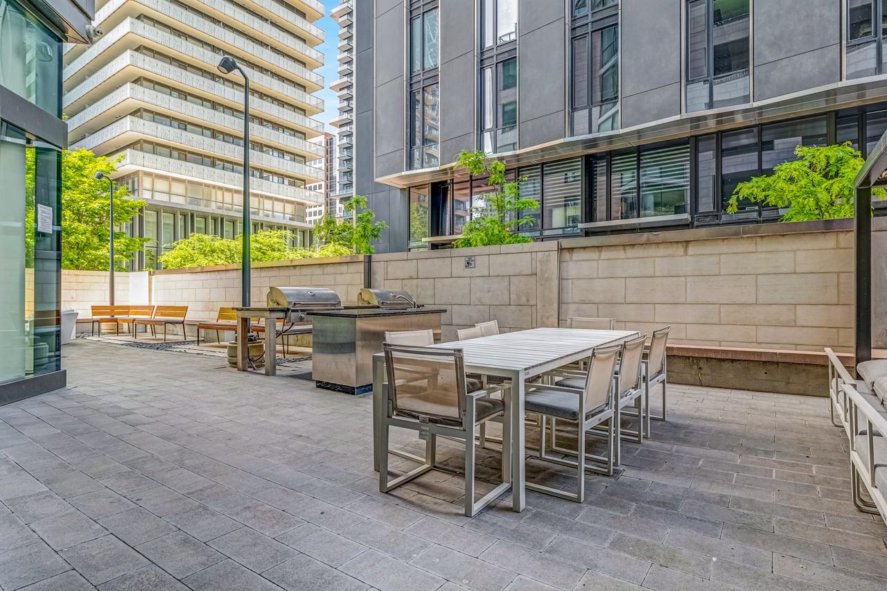 45 Charles Street East #601 - Photo 5 of 15