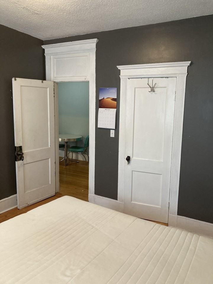 30 Glenville Avenue #3 - Photo 6 of 13