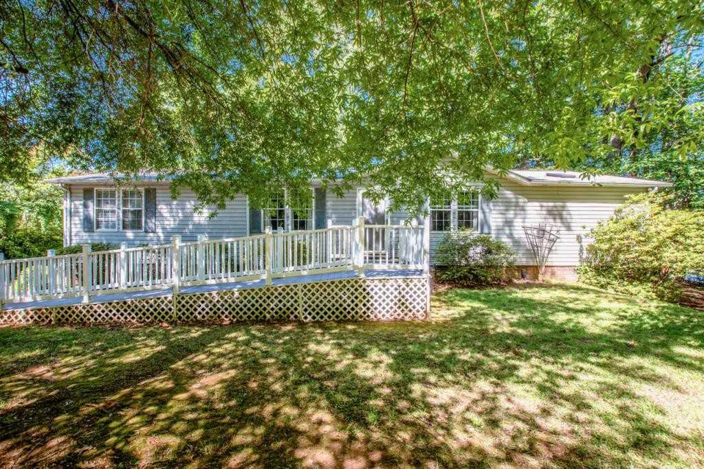 447 Kemp Rd - Photo 4 of 48