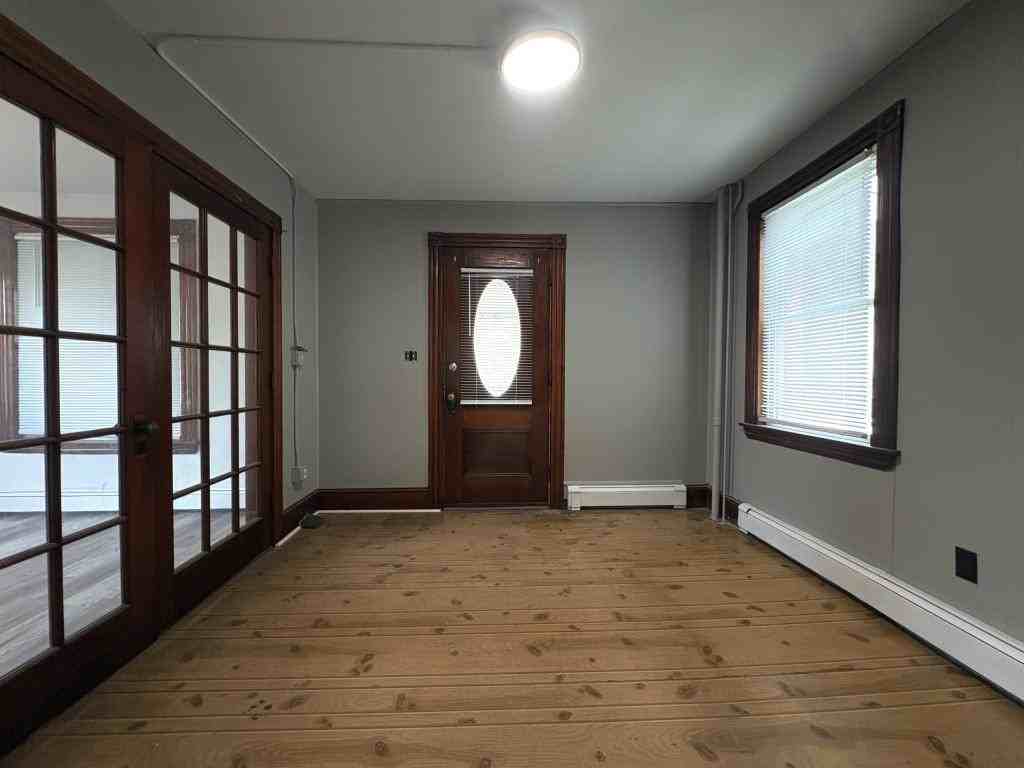 104 Brook St Apt 1 - Photo 3 of 19