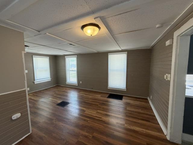 419 W Washington St - Photo 3 of 14