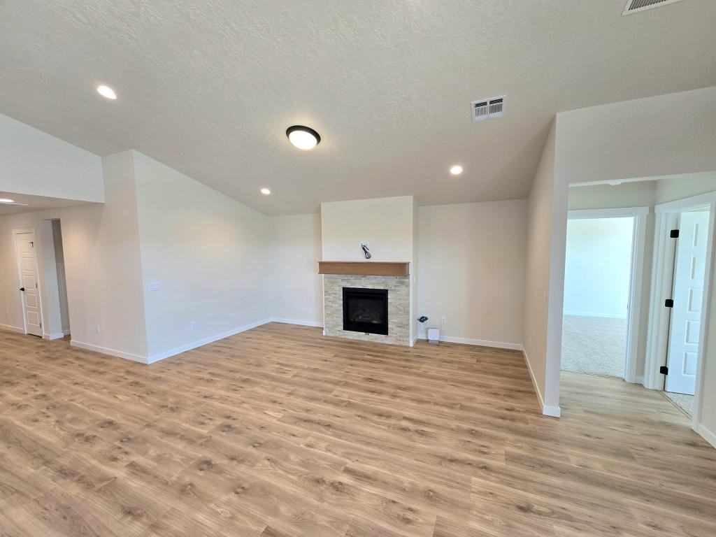 4415 Belethor Ave - Photo 6 of 21