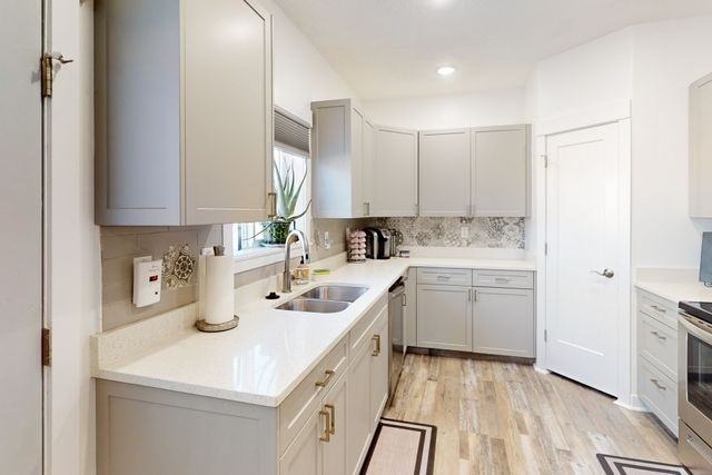 1030 S Canyon Ave - Photo 5 of 21