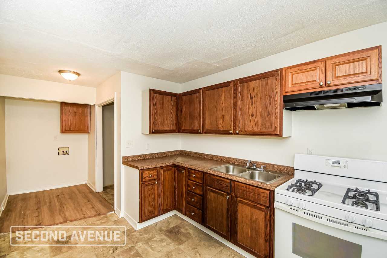 3636 N Whittier Pl - Photo 4 of 18