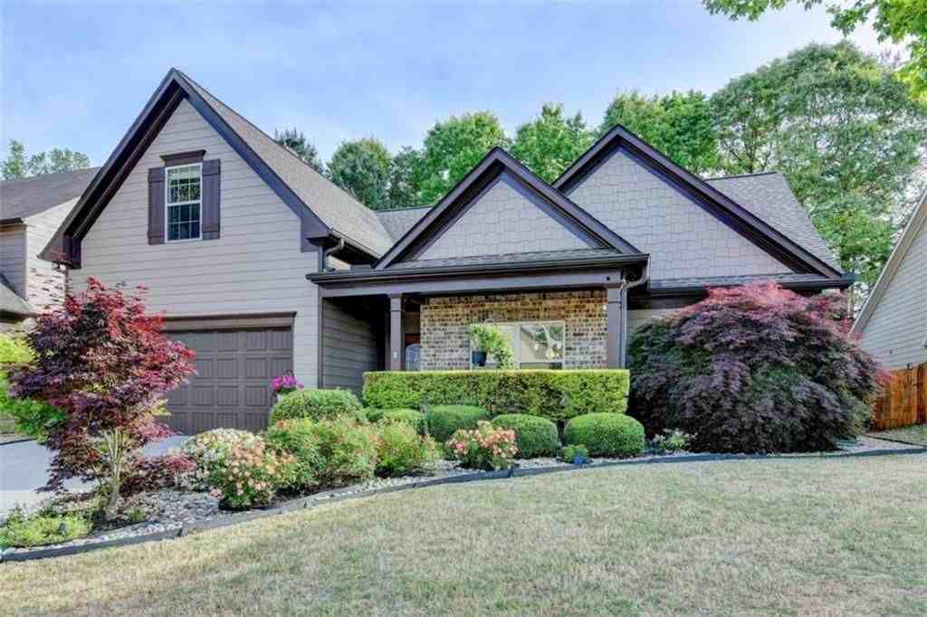 2130 Line Dr - Photo 2 of 48