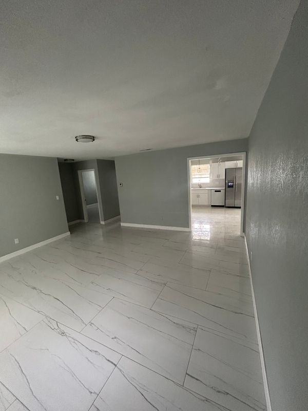 702 Sharon Ter - Photo 6 of 13