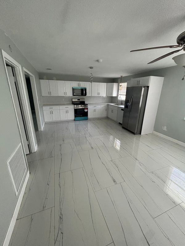 702 Sharon Ter - Photo 7 of 13