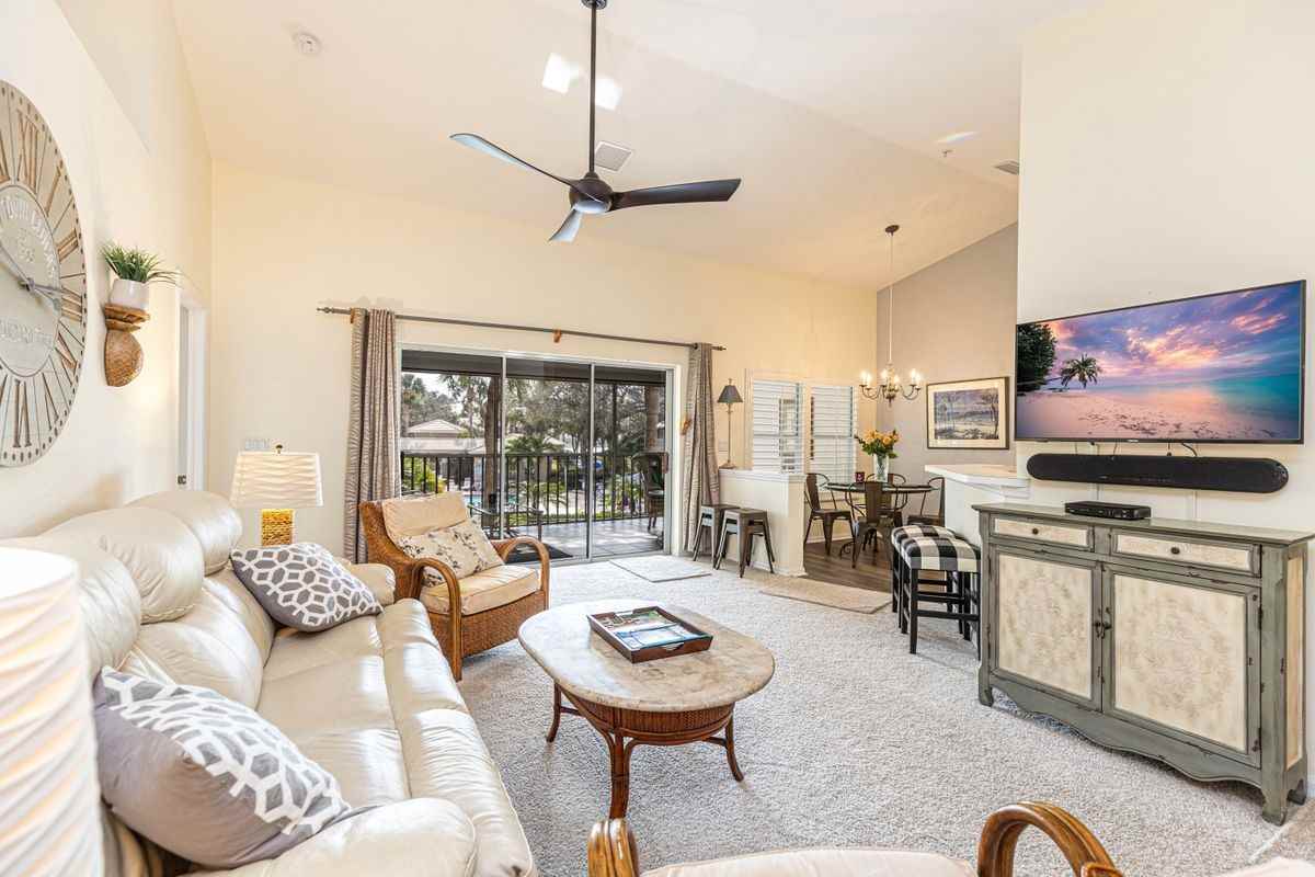 24821 Lakemont Cove Ln ##202