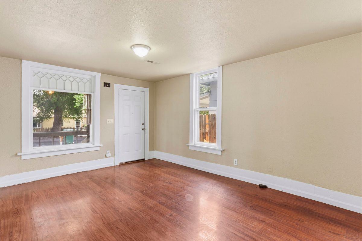 312 N 24th St - Photo 4 of 28