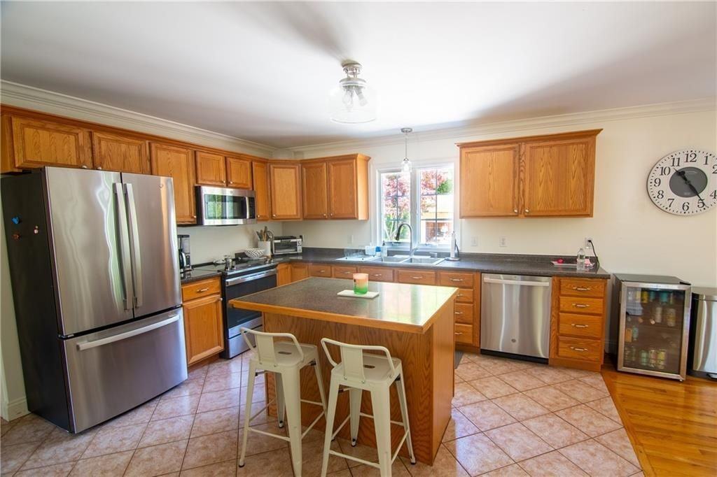 25 Sycamore Dr - Photo 6 of 22