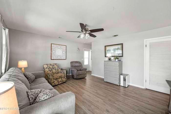 15012 Royal Palm Ave - Photo 2 of 14