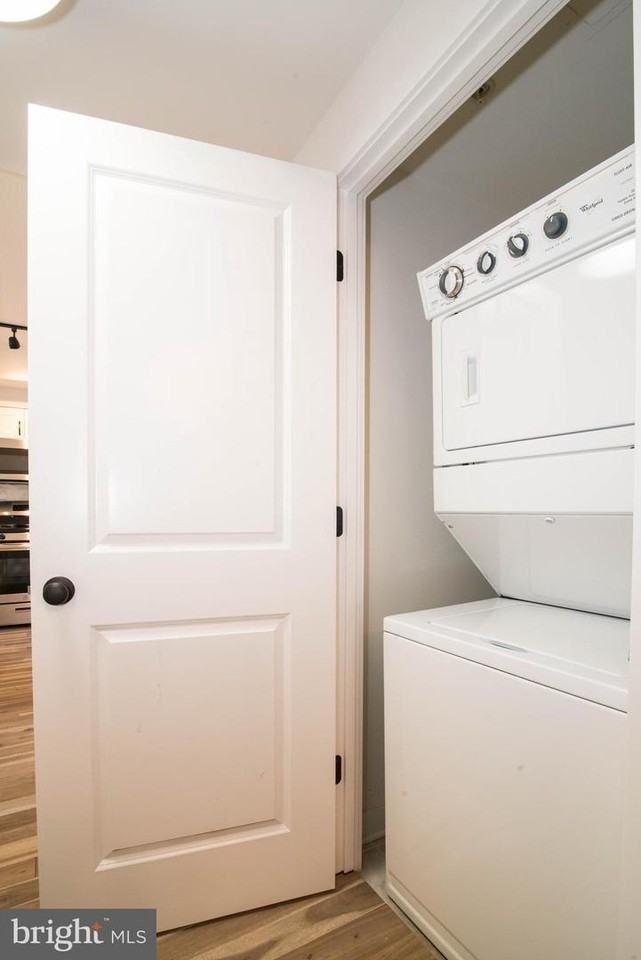 475 K St Nw #828 - Photo 3 of 13