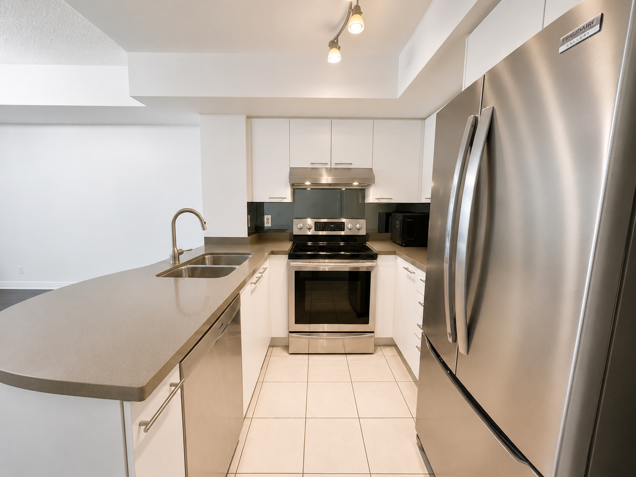 17 Barberry Place - Photo 3