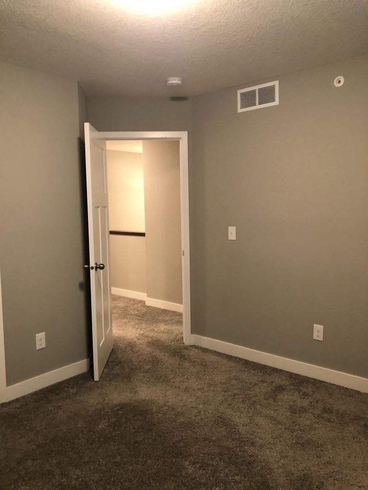 575 Locke Pointe Dr Ne #1 - Photo 3 of 21