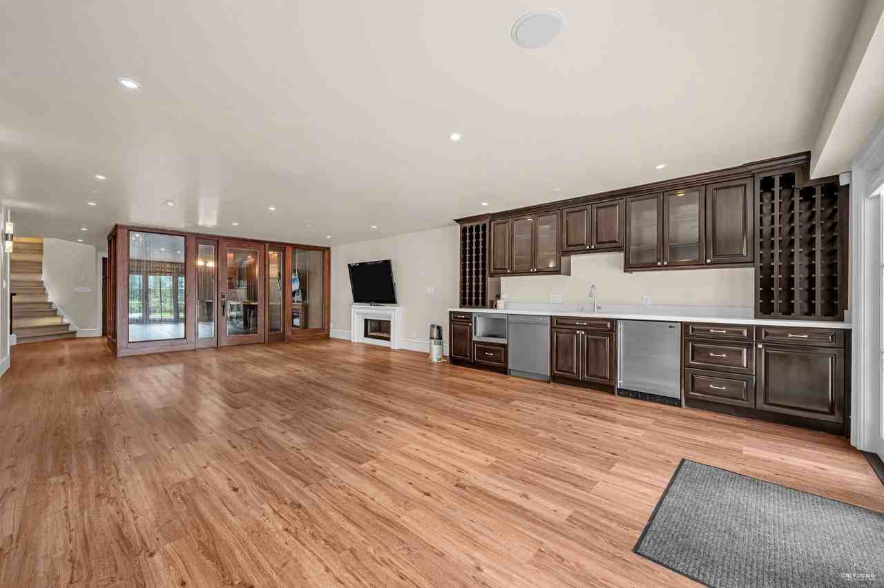 6089 Gleneagles Drive - Photo 10