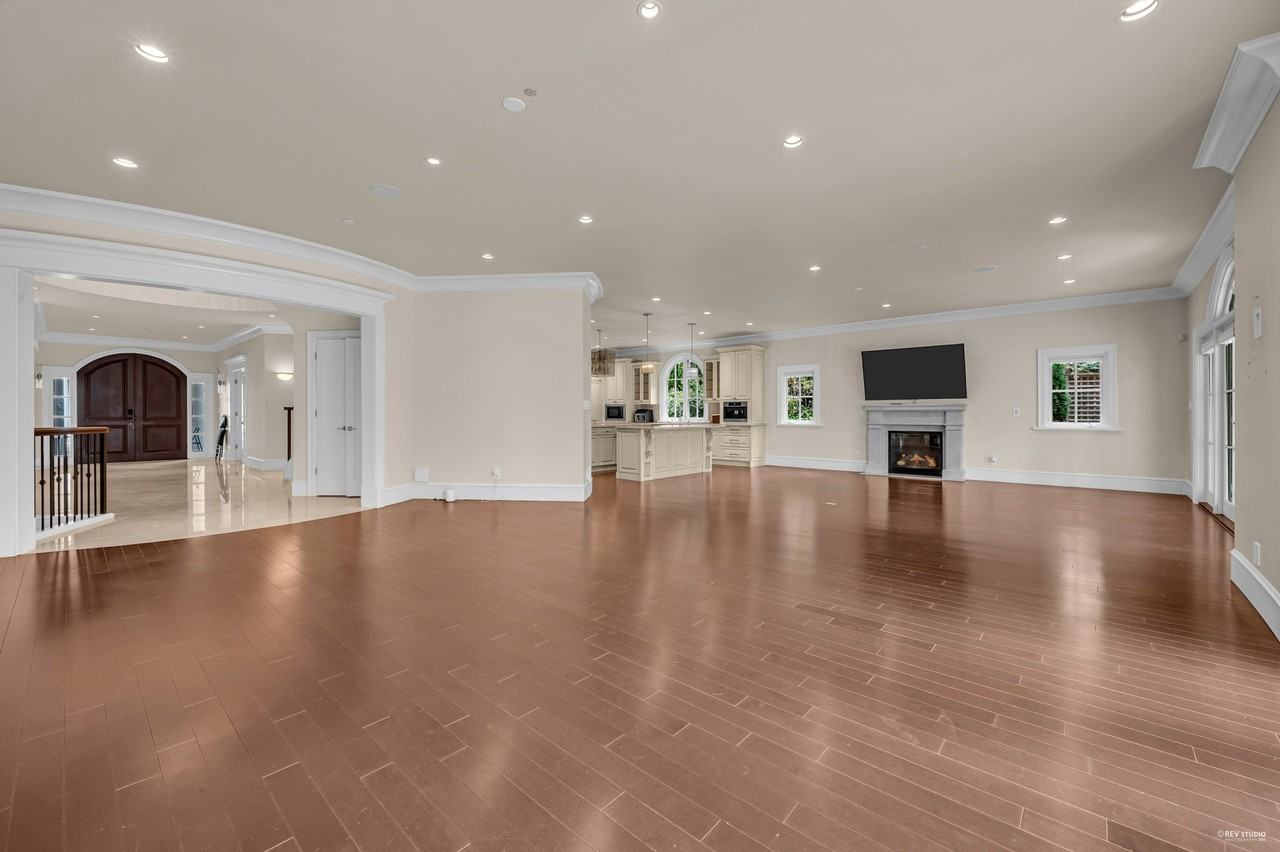6089 Gleneagles Drive - Photo 12