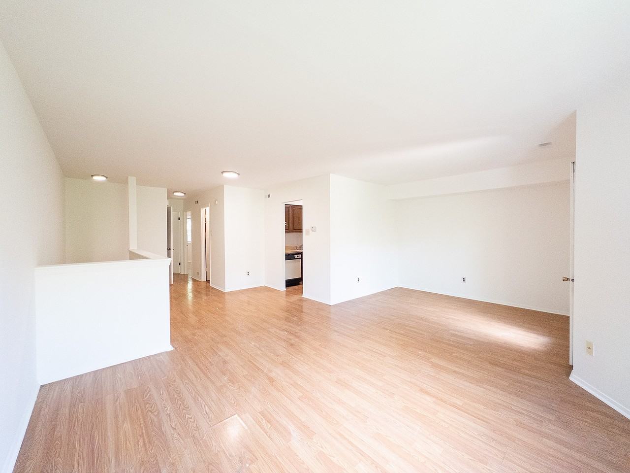 Court Commons - Photo 5 of 11