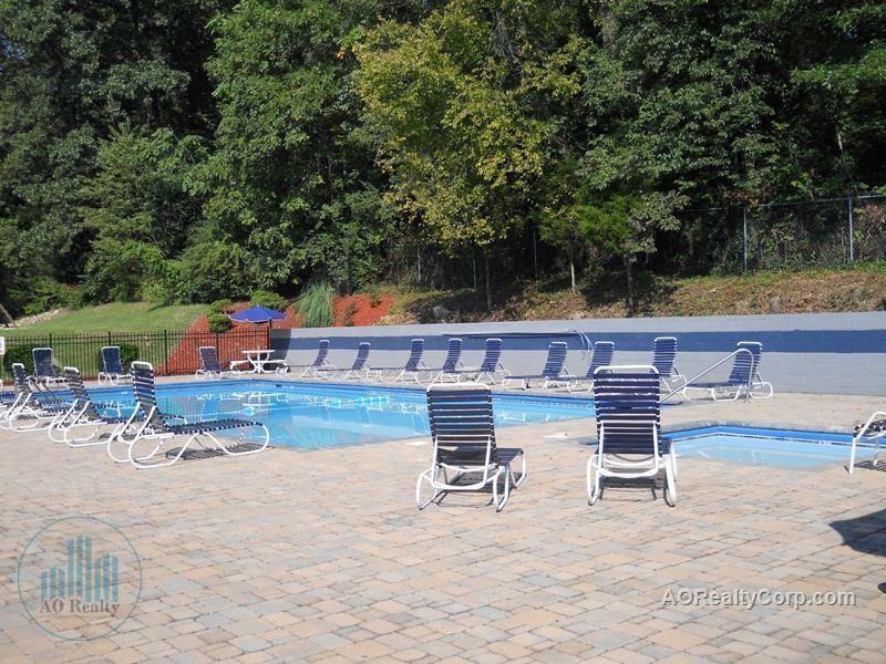 Sutters Mill Apartments - Photo 4 of 13