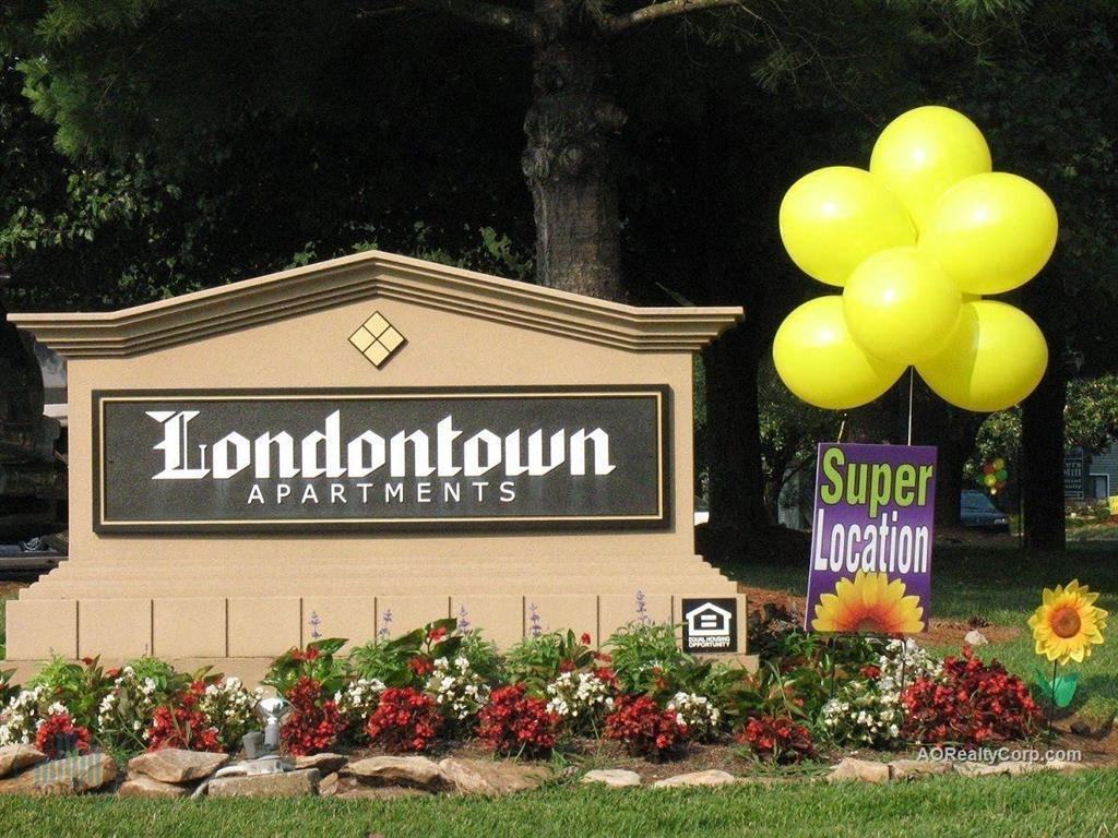 Londontown Apartments - Photo 2 of 16