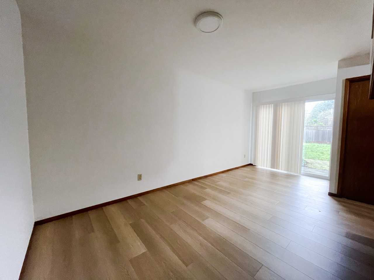 2980 Sunridge Dr #2980 - Photo 4 of 11