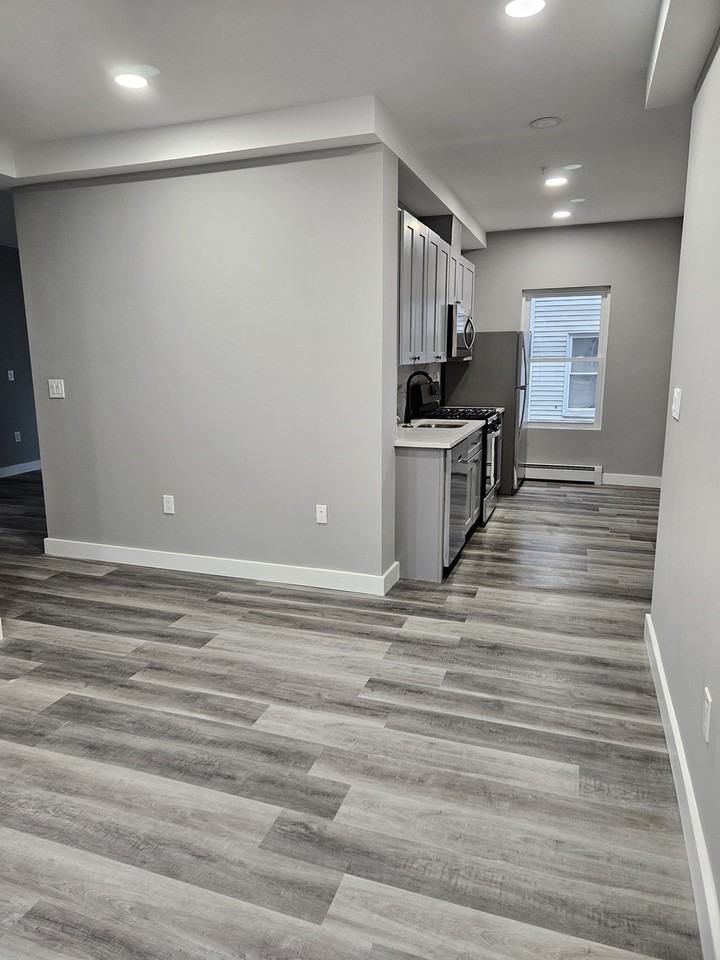 32 Irving Street #1 - Photo 5 of 19