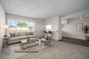 featured image of 709 N Inglewood Ave