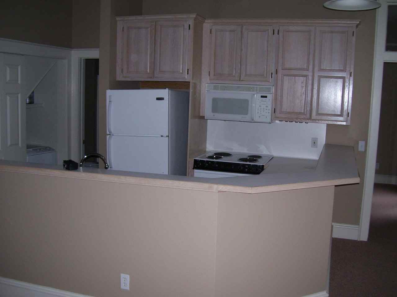 340 N Campbell Ave #1 - Photo 6 of 6